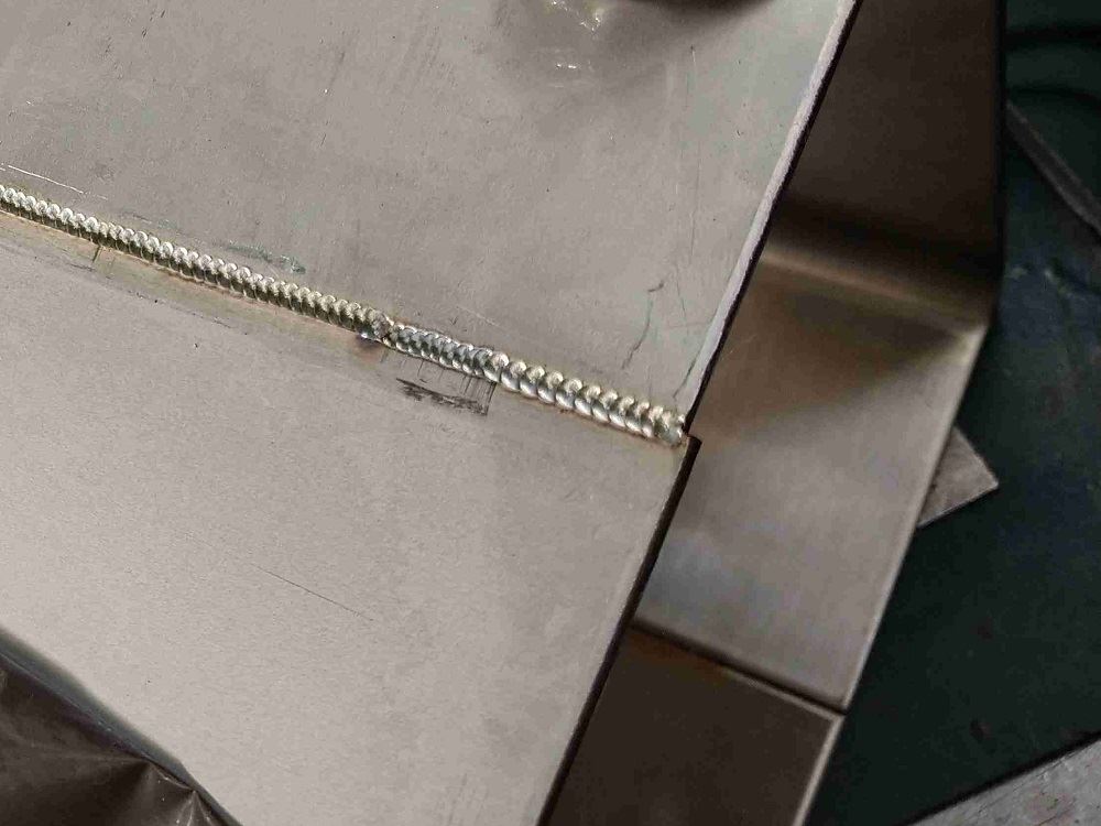 Welding Distorsion.jpg Welding Distorsion.jpg